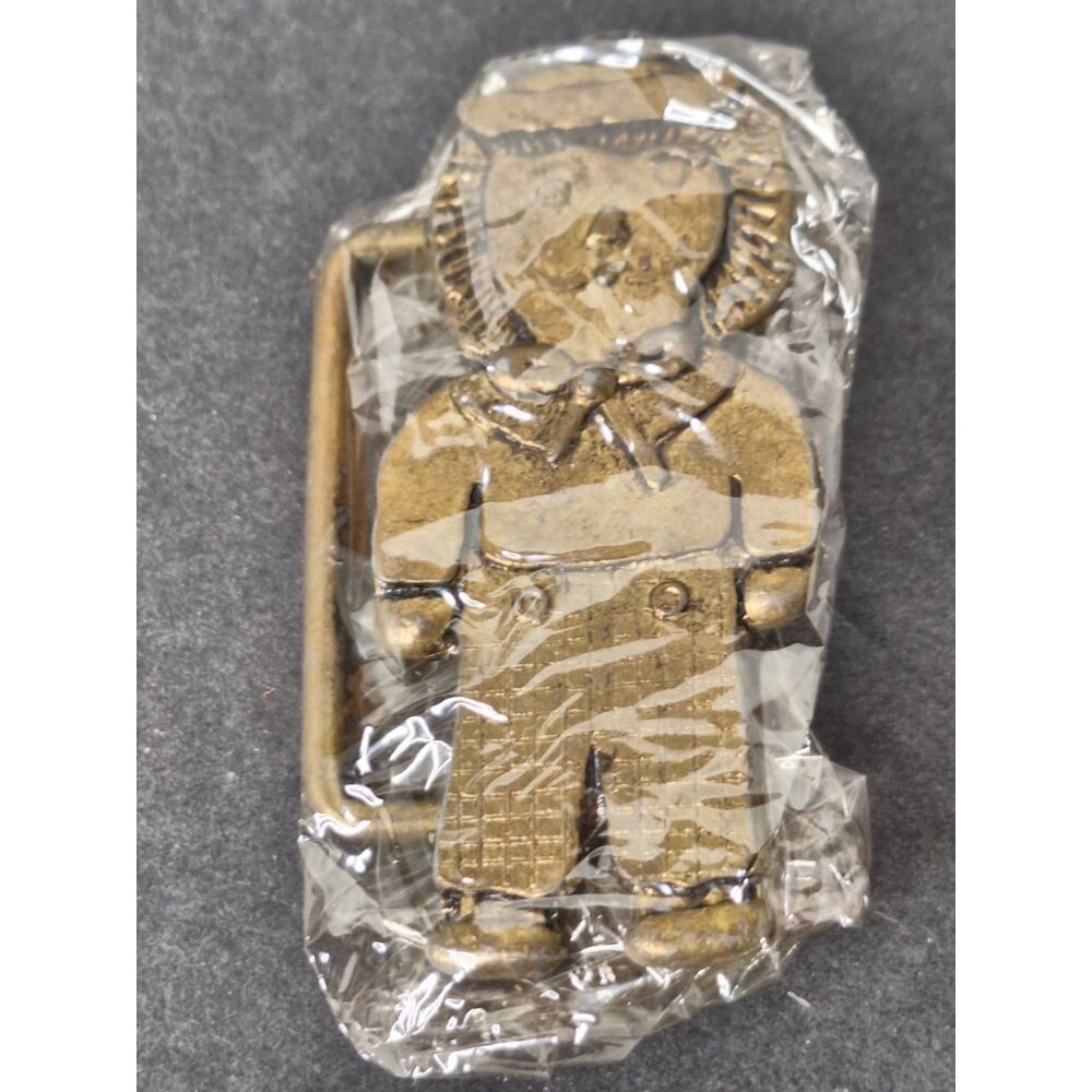 Vintage Starlight Raggedy Andy Doll Metal Belt Buckle